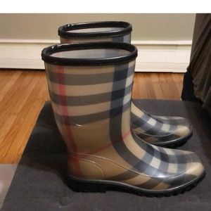Burberry rain boots